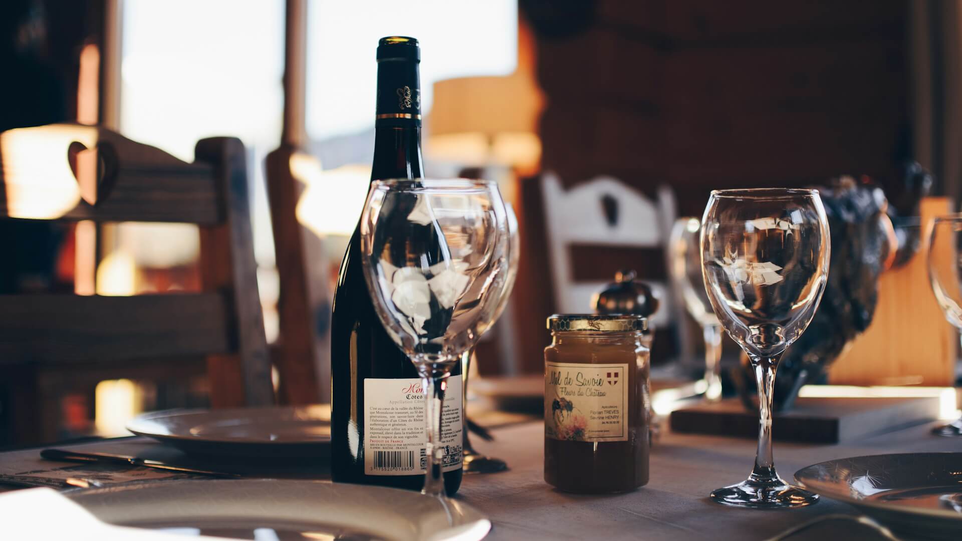 Luxemburger Wein: Regionen, Weinkellereien und die besten Orte zum Verkosten