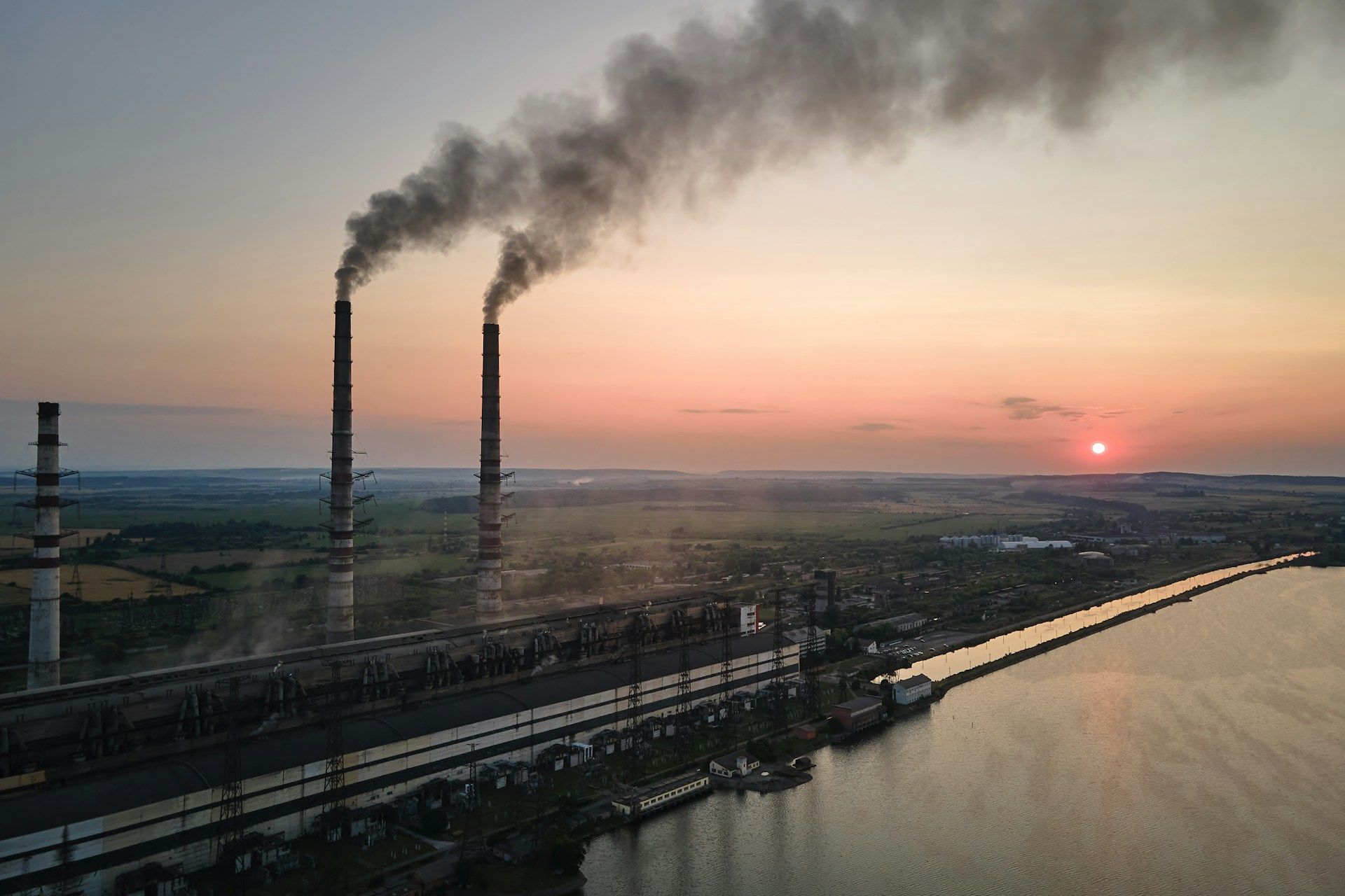 ЕС фиксирует рост выбросов парниковых газов на фоне экономического подъёма