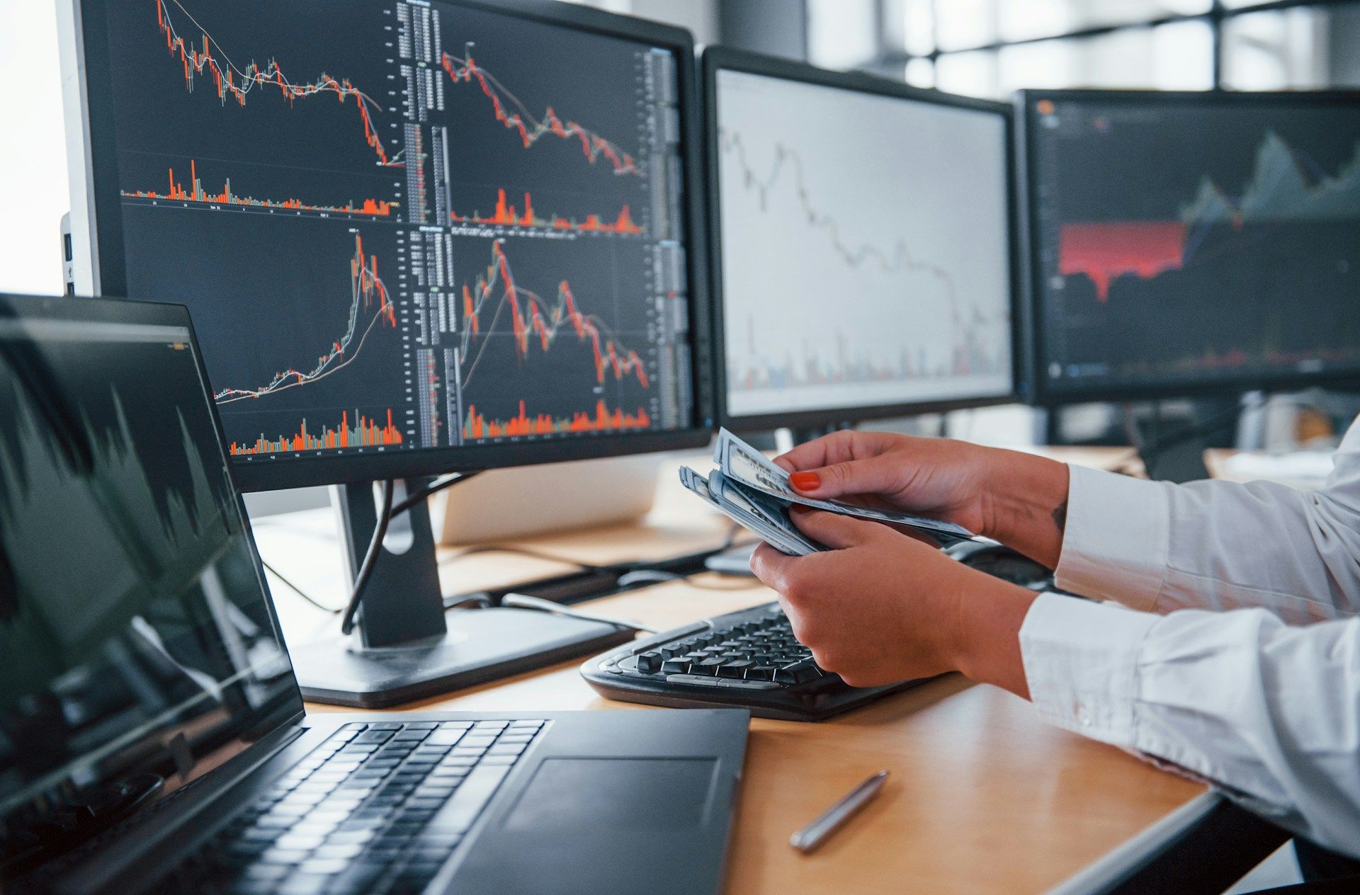 Luxembourg issued the first blockchain bonds